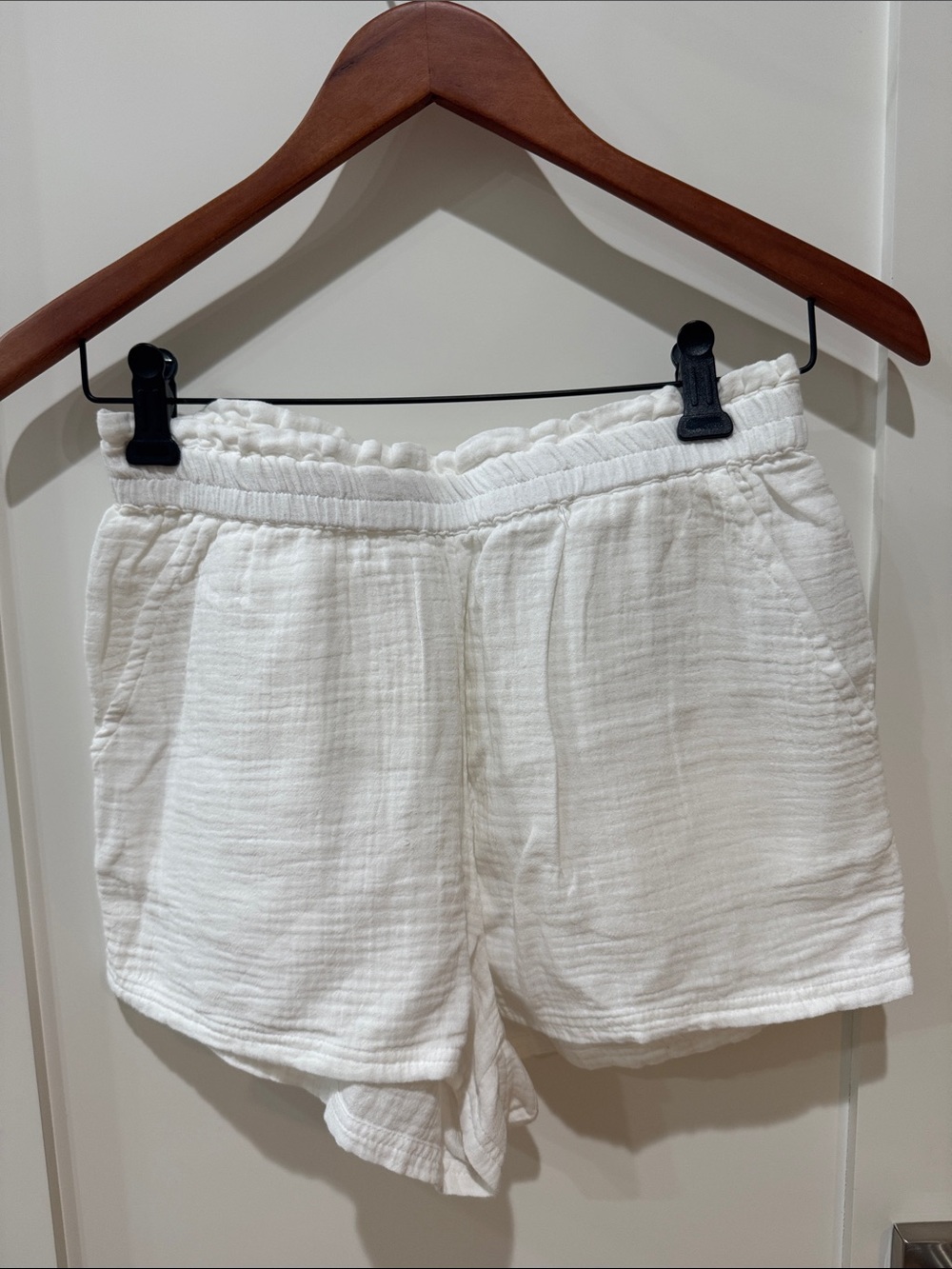 O’Neill Women's White Elastic-Waist Casual Shorts